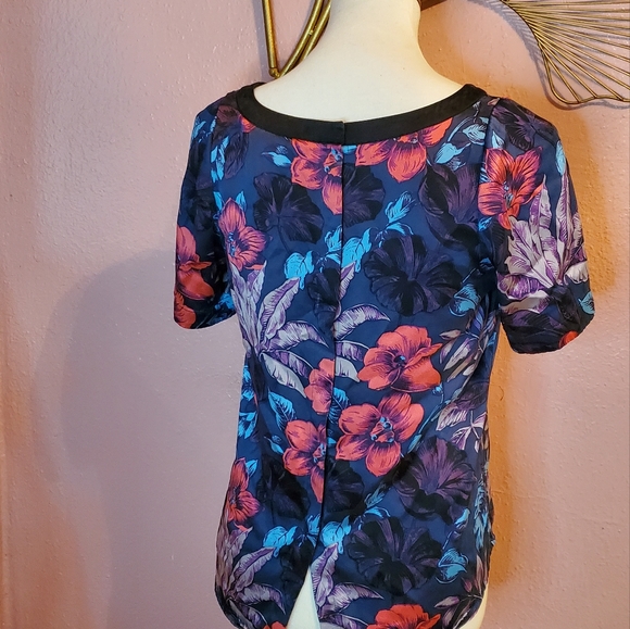 MARC BY MARC JACOBS Silk Dark Tropical Floral Print Button Down Blouse XS - Picture 4 of 6